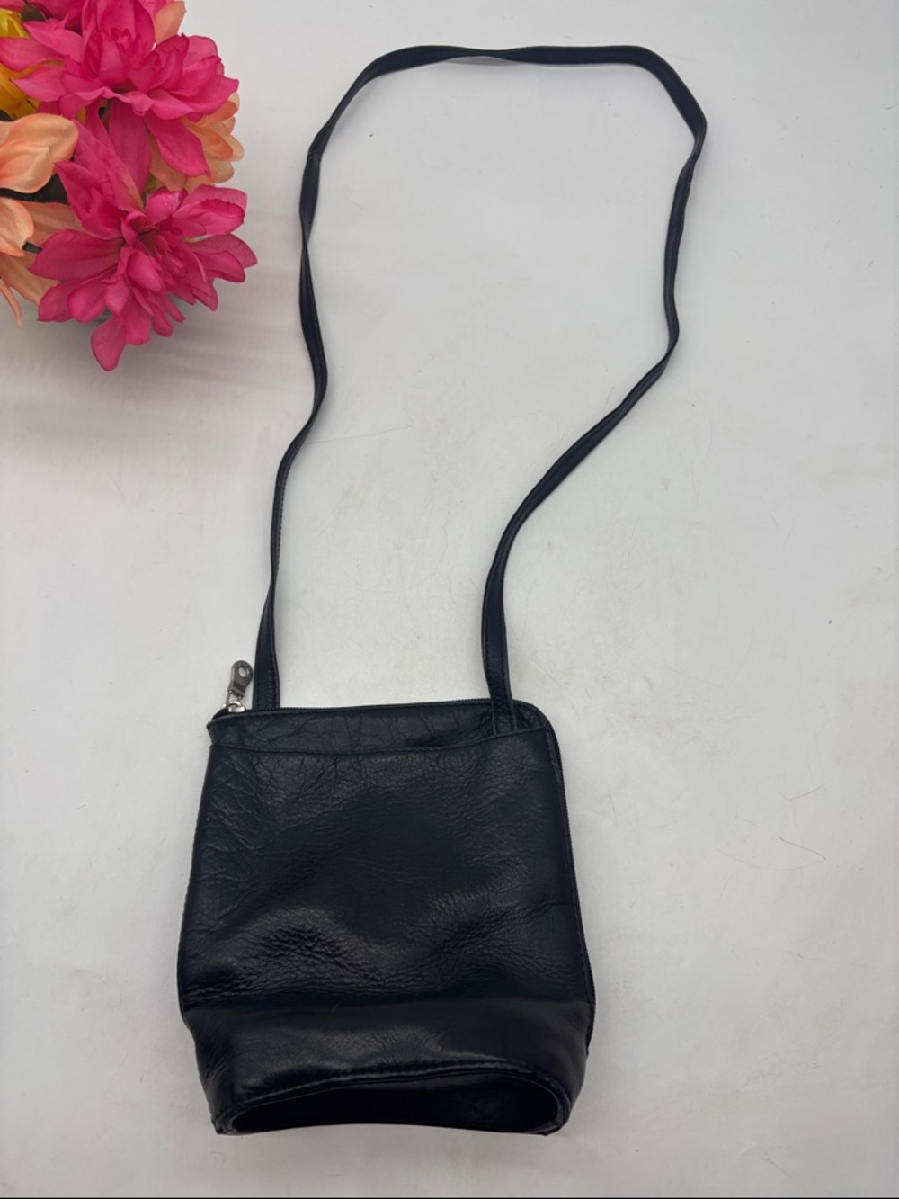 Wilsons Black Leather Crossbody Bag for Women - Classic Everyday Carry